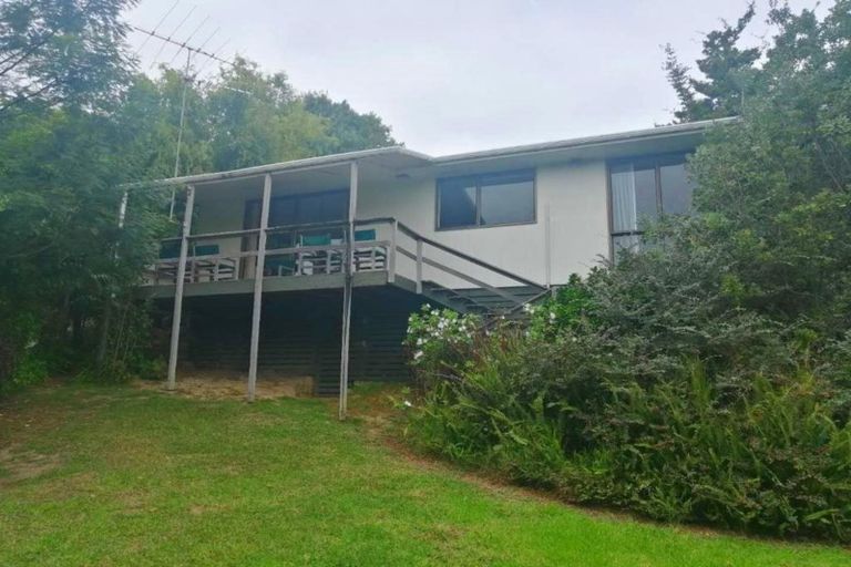 Photo of property in 643 Beach Road, Rothesay Bay, Auckland, 0630