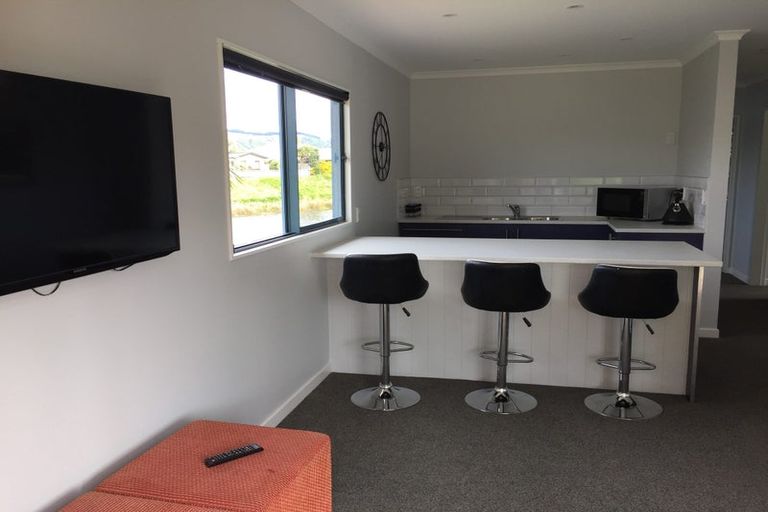 Photo of property in 160 Milne Drive, Paraparaumu, 5032