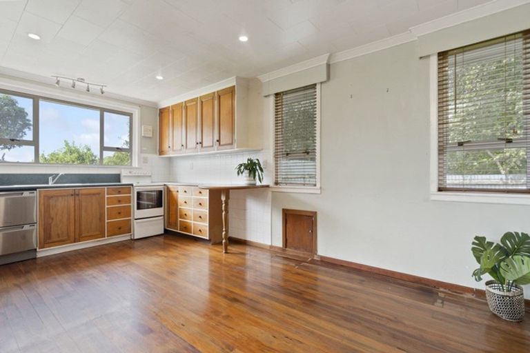 Photo of property in 10a Tate Road, Brixton, Waitara, 4382