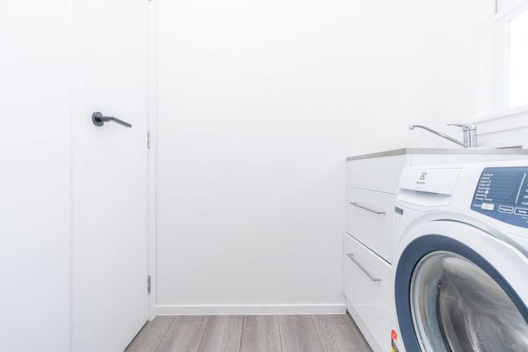 Photo of property in 8b Lee Place, Bader, Hamilton, 3206