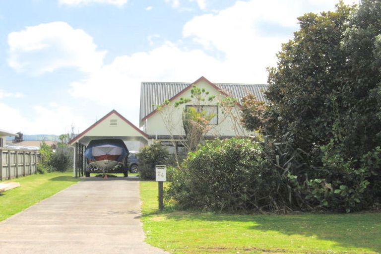 Photo of property in 24 Catherine Crescent, Whitianga, 3510