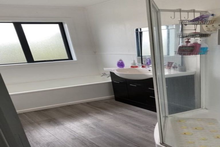 Photo of property in 61 Half Mile Road, Tuatapere, 9620