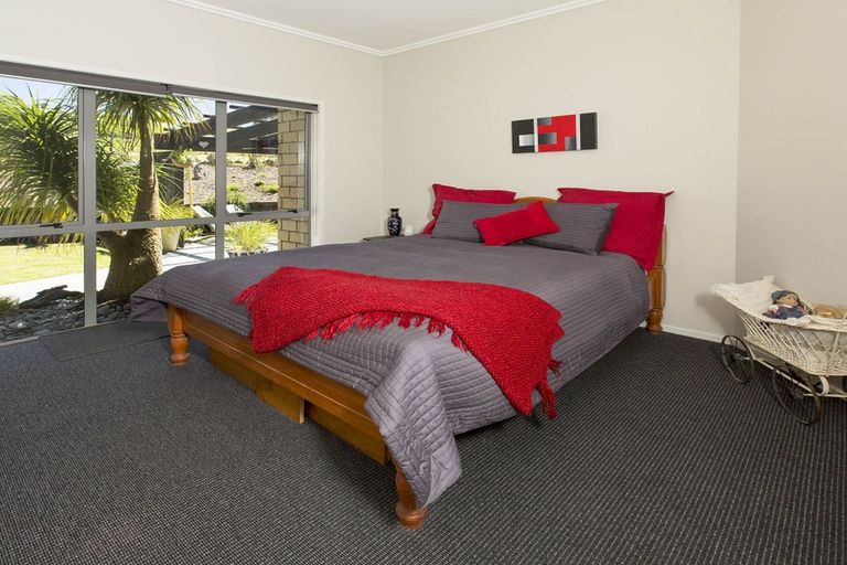 Photo of property in 19 Bay View Road, Whangarei Heads, Whangarei, 0174