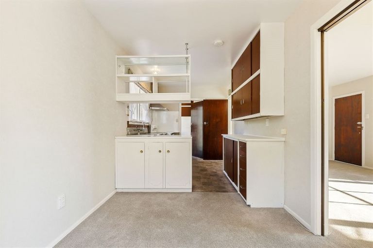 Photo of property in 5 Dalefield Drive, Cashmere, Christchurch, 8022