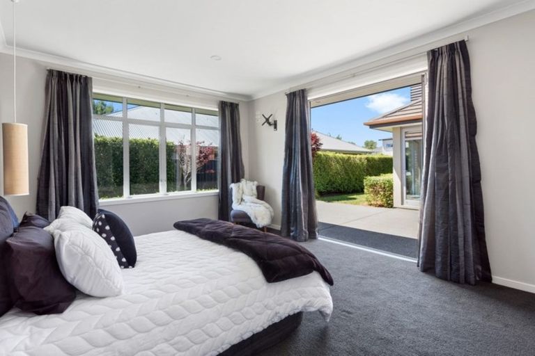 Photo of property in 5 Applefield Court, Northwood, Christchurch, 8051