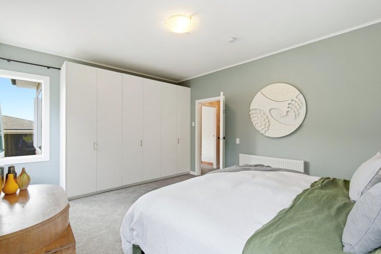 Photo of property in 34 Ranui Crescent, Khandallah, Wellington, 6035