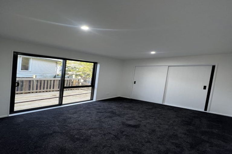 Photo of property in 47 Coniston Avenue, Te Atatu South, Auckland, 0610