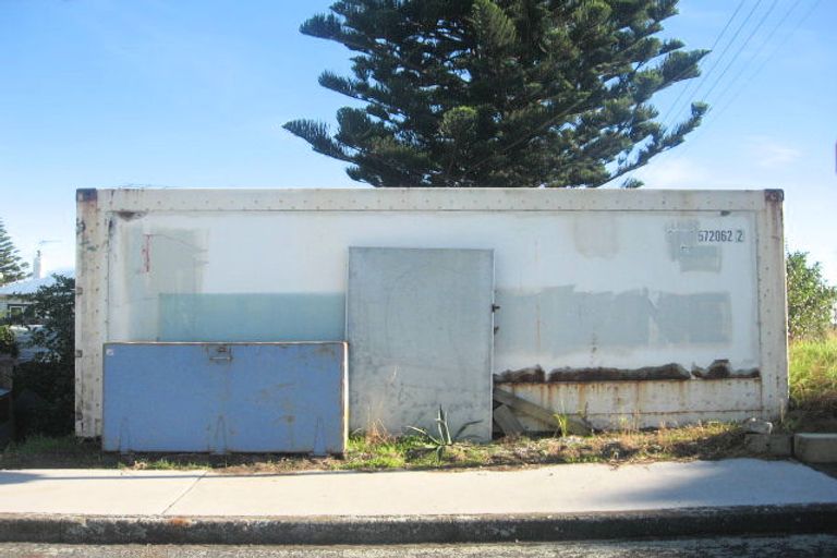 Photo of property in 4 Henare Street, Paekakariki, 5034