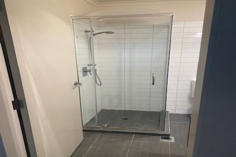 Photo of property in 1/123 The Parade, Island Bay, Wellington, 6023