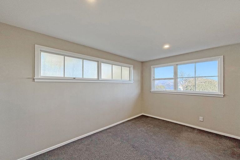Photo of property in 35 Hackthorne Road, Cashmere, Christchurch, 8022