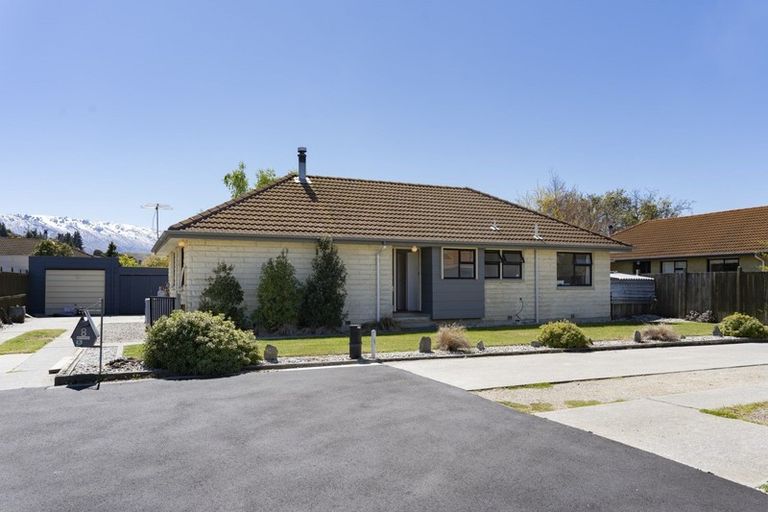 Photo of property in 8 Coach Court, Cromwell, 9310