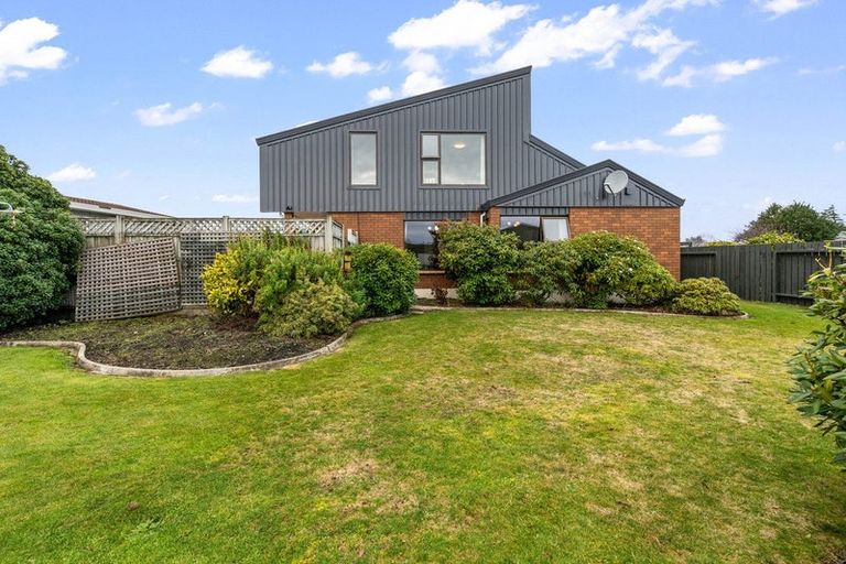 Photo of property in 9 Kerwood Place, Gore, 9710