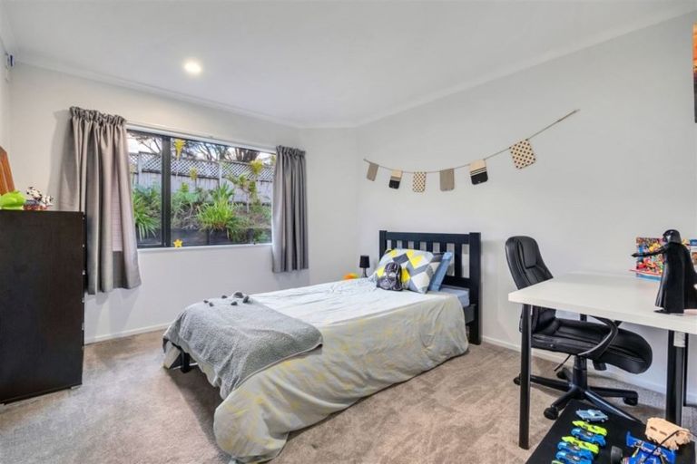 Photo of property in 48a Scott Road, Stanmore Bay, Whangaparaoa, 0932