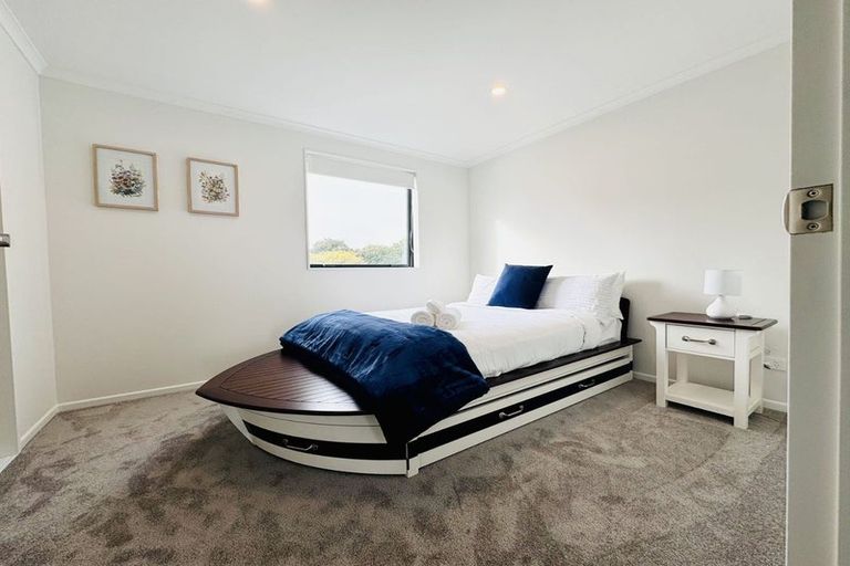 Photo of property in 2/31 Normandy Place, Henderson, Auckland, 0610