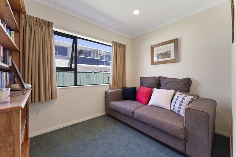 Photo of property in 79 Barrett Street, Westown, New Plymouth, 4310