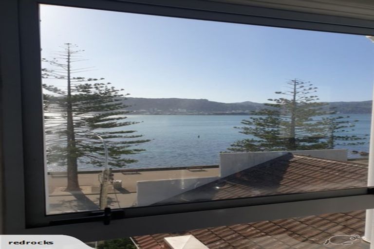 Photo of property in Olympus Flats, 8/280 Oriental Parade, Oriental Bay, Wellington, 6011