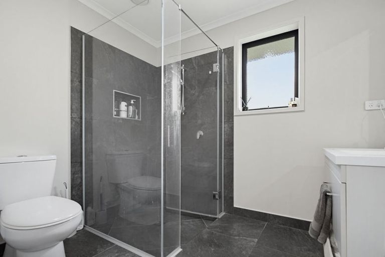 Photo of property in 14 Urumaraki Avenue, Helensville, 0800