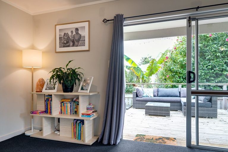 Photo of property in 3 Cross Street, Raglan, 3225