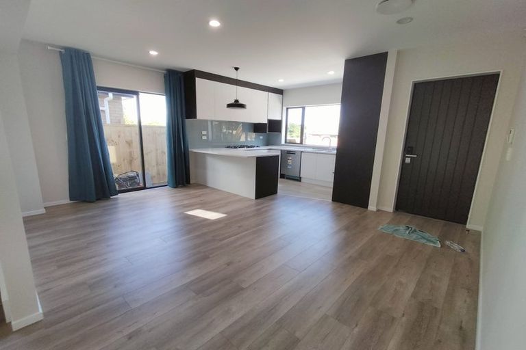Photo of property in 26 Golfland Drive, Golflands, Auckland, 2013