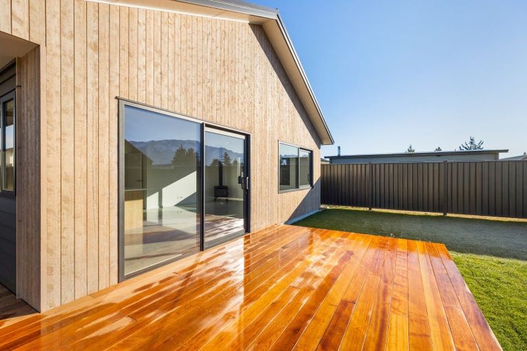 Photo of property in 5 Guthrie Street, Lake Hawea, 9382