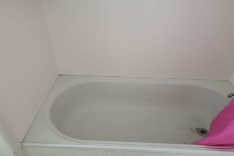 Photo of property in 2/76 Wintere Road, Papatoetoe, Auckland, 2025