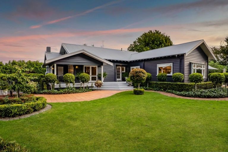 Photo of property in 500 Richmond Road, Lepperton, New Plymouth, 4373