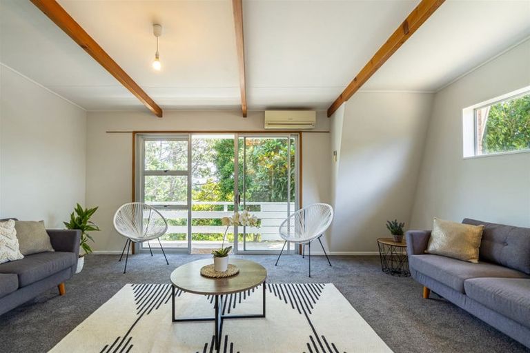 Photo of property in 2/35a Rangatira Road, Beach Haven, Auckland, 0626