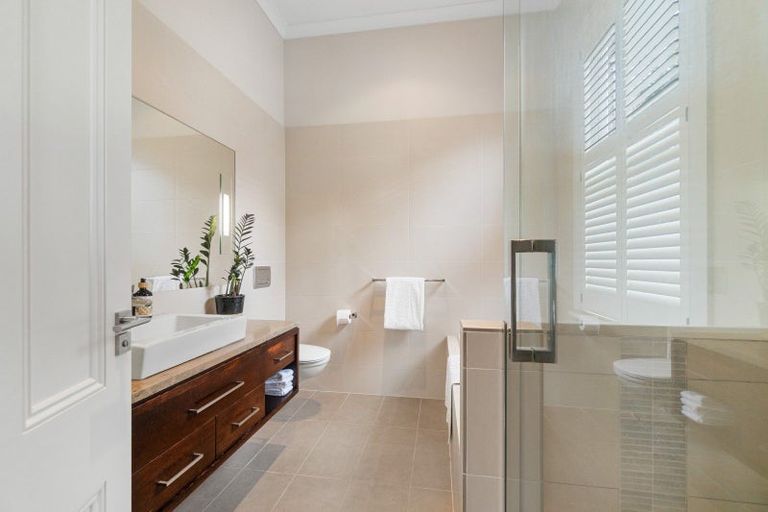 Photo of property in 21 St Aubyn Street, Devonport, Auckland, 0624