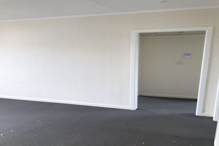 Photo of property in 59 Pah Road, Cockle Bay, Auckland, 2014