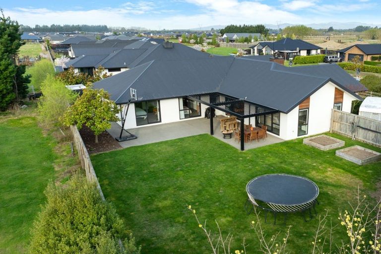 Photo of property in 1 Kingsdowne Drive, West Melton, 7618