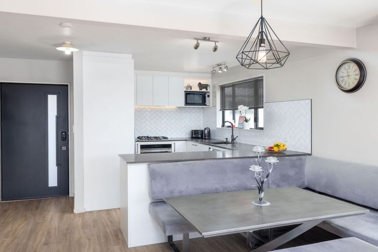 Photo of property in 279a Pages Road, Wainoni, Christchurch, 8061