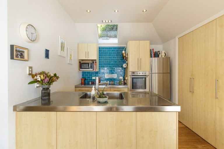 Photo of property in 625 Marine Drive, Days Bay, Lower Hutt, 5013