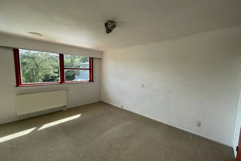 Photo of property in 11 Western View Court, Sunnyvale, Auckland, 0612