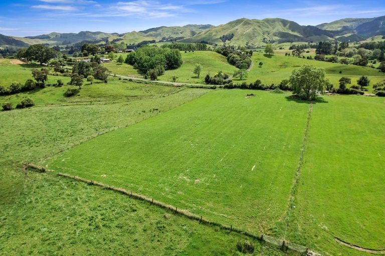 Photo of property in 115 Rawhiti Road, Pukerua Bay, 5026