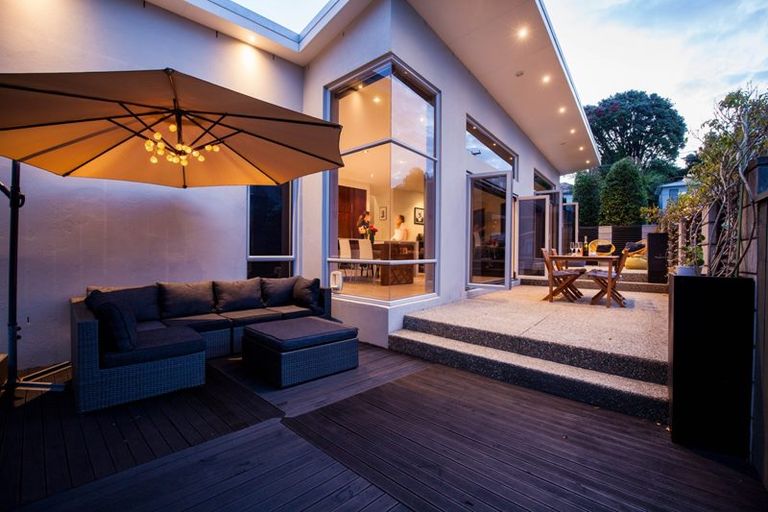 Photo of property in 41 Lorna Street, Lynmouth, New Plymouth, 4310