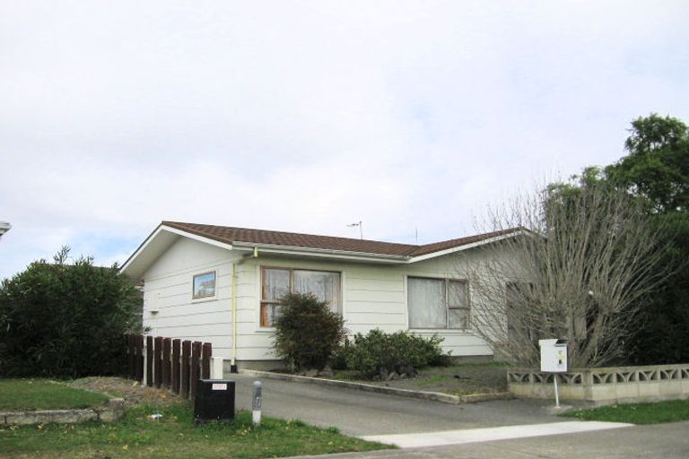 Photo of property in 17 Ranfurly Street, Tamatea, Napier, 4112