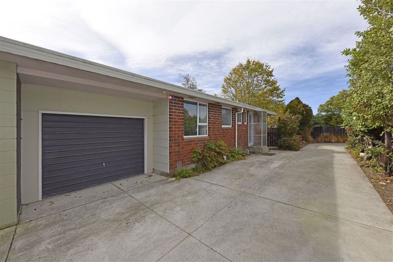 Photo of property in 1/7a Kruse Place, Redwood, Christchurch, 8051