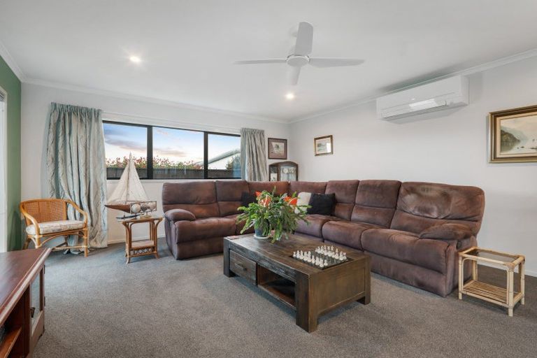 Photo of property in 48 Reel Road, Waihi Beach, 3611