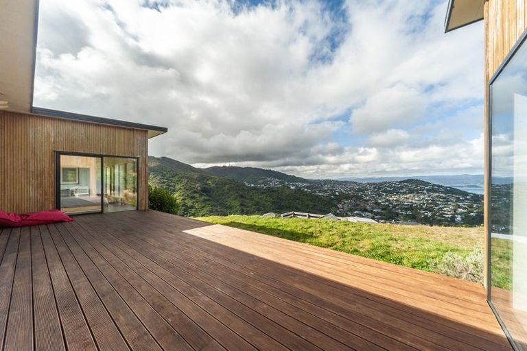 Photo of property in 99 Downing Street, Crofton Downs, Wellington, 6035