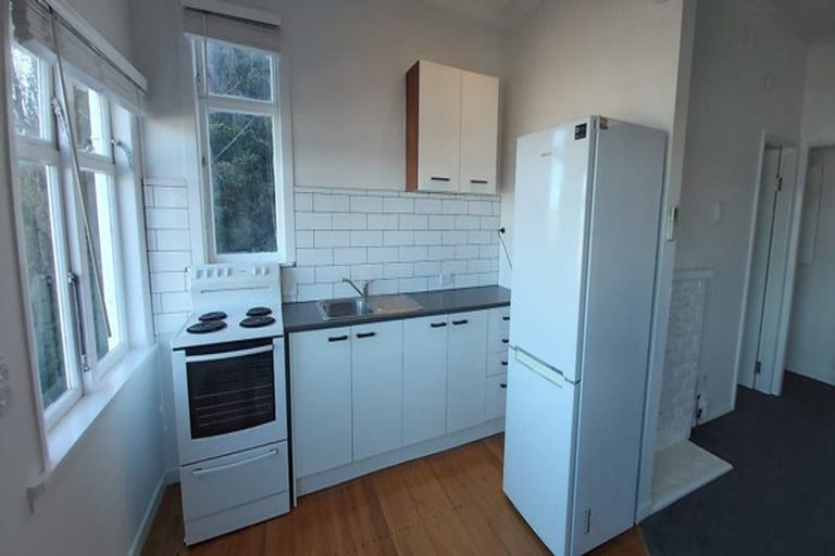 Photo of property in 27 Sar Street, Wadestown, Wellington, 6012