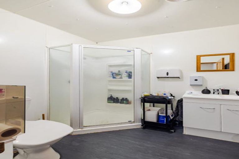 Photo of property in 2c Forth Street, North Dunedin, Dunedin, 9016