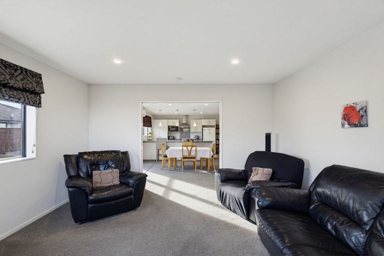 Photo of property in 12 Lloyds Close, Rolleston, 7614