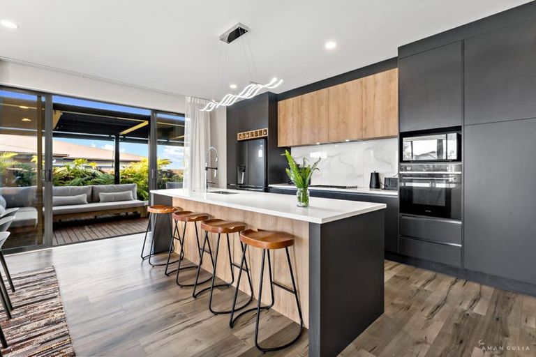 Photo of property in 12a Crows Road, Swanson, Auckland, 0614