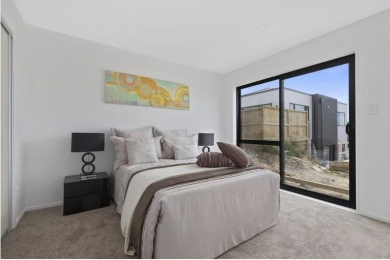 Photo of property in 30 Waihou Crescent, Albany Heights, Auckland, 0632