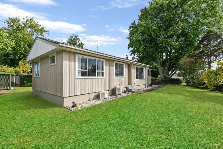 Photo of property in 13 Cooper Place, Papakura, 2110