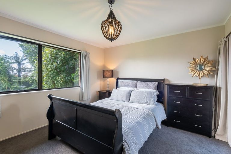 Photo of property in 49 Grand Vue Road, Kawaha Point, Rotorua, 3010