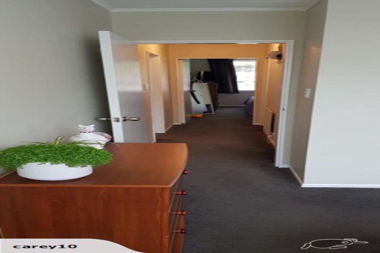 Photo of property in 2/80 Airlie Road, Plimmerton, Porirua, 5026