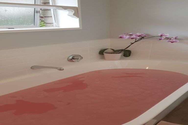 Photo of property in 2/144 Main North Road, Papanui, Christchurch, 8052