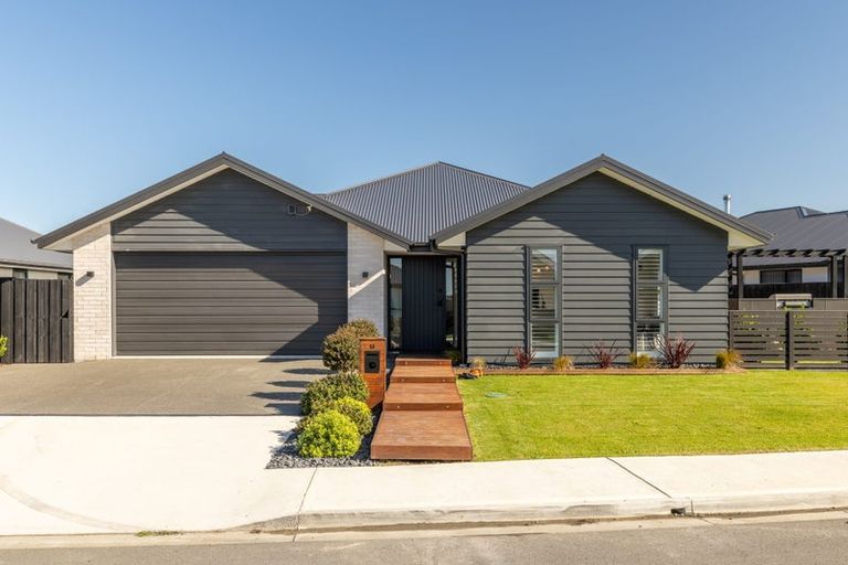 Photo of property in 13 Stackwood Avenue, Woodend, 7610