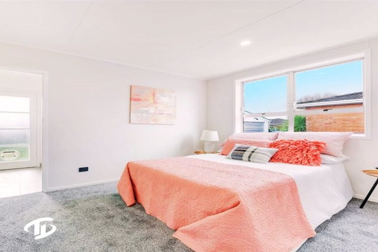 Photo of property in 68 Old Wairoa Road, Papakura, 2110